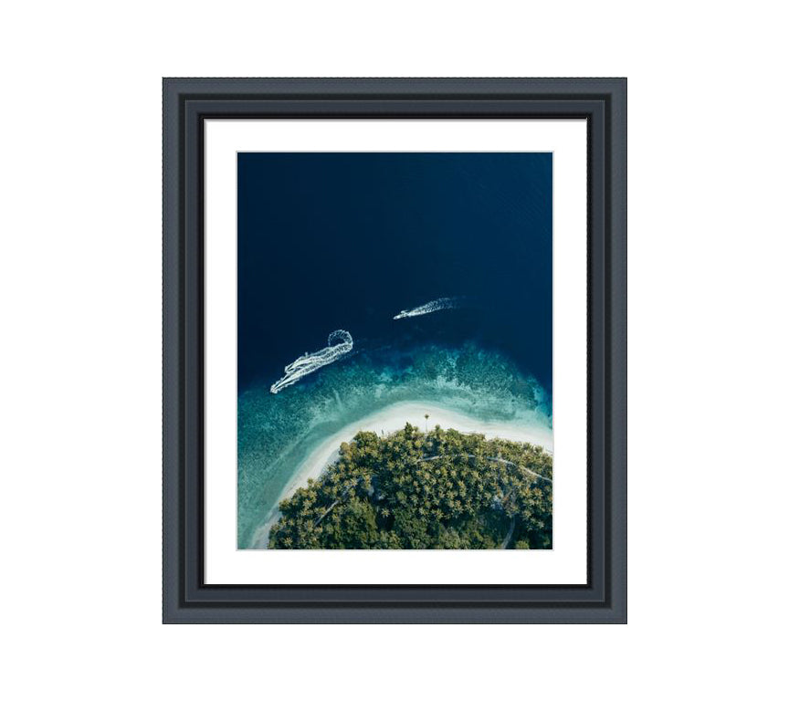 208 black wooden frame beach photo