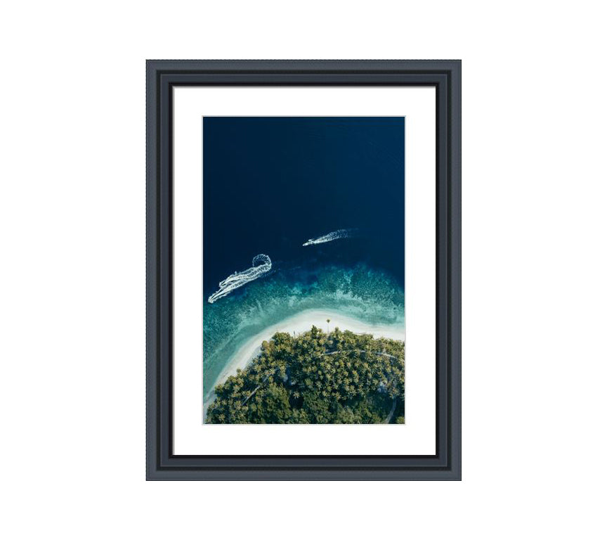 208 black wooden frame beach photo