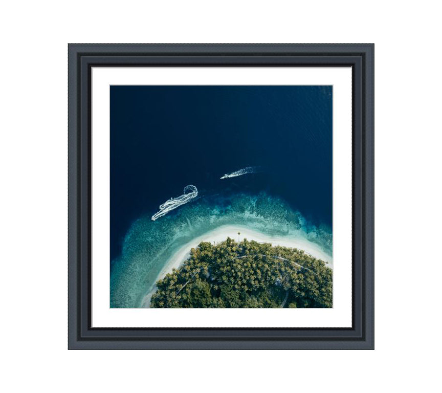 208 black wooden frame beach photo