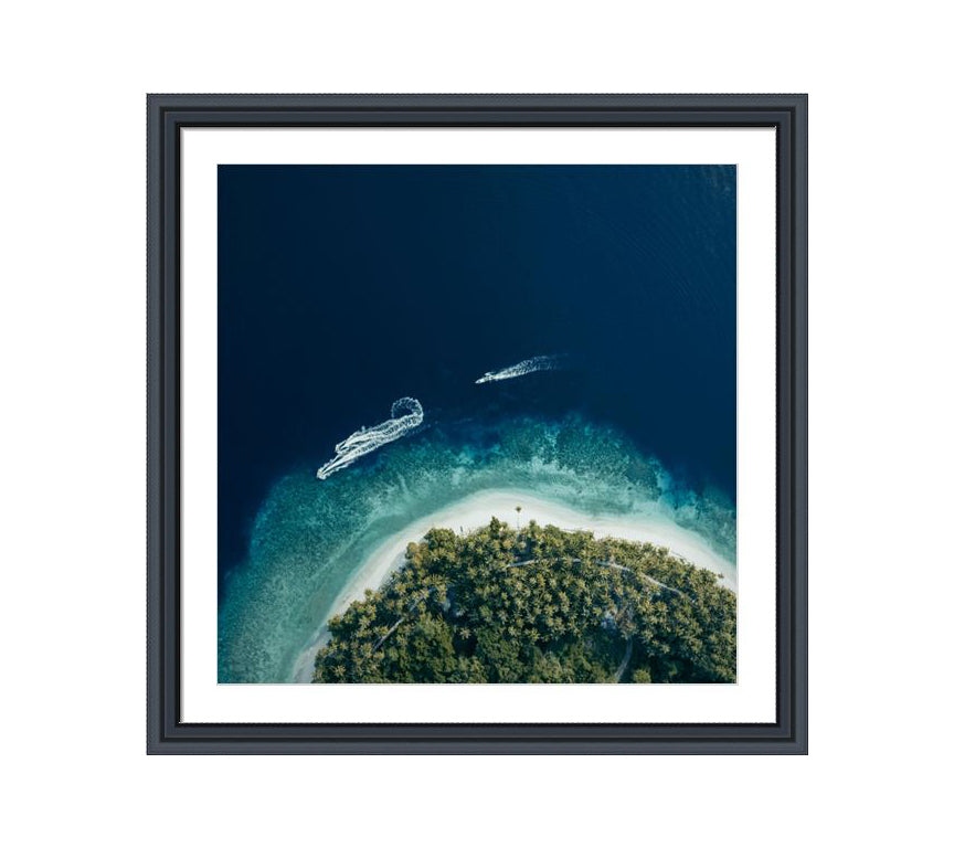 208 black wooden frame beach photo