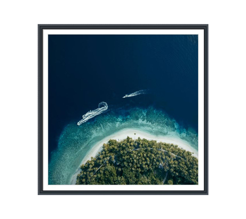 208 black wooden frame beach photo