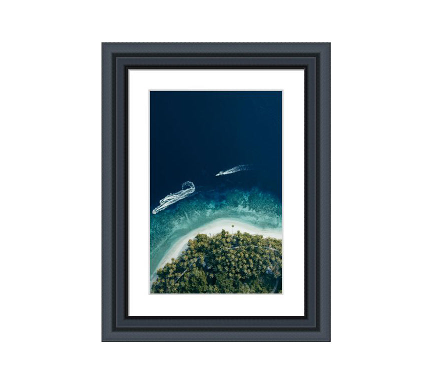 208 black wooden frame beach photo